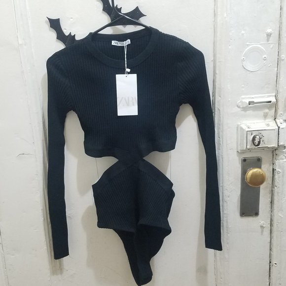 NWT CUT OUT BLACK KNIT OPEN BACK BODYSUIT - Picture 7 of 10